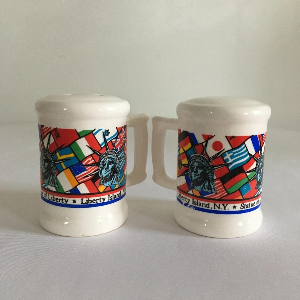 Vintage Statue of Liberty S&P Shakers - NYC Souvenir, Ceramic Set